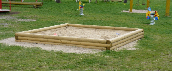 Pískoviště dřevěné kulatina 3,1*3,1*0,24m