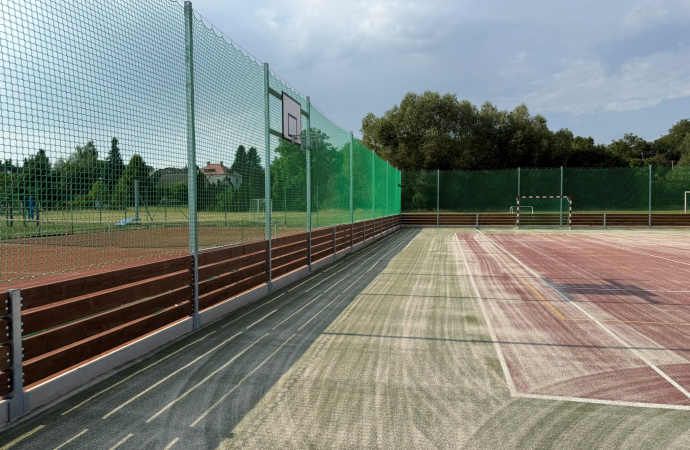 Víceúčelové sportovní hřiště